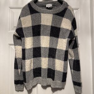 Cyrus Women’s XS Oversized Fuzzy Knit Plaid Pullover Sweater Black White Cozy